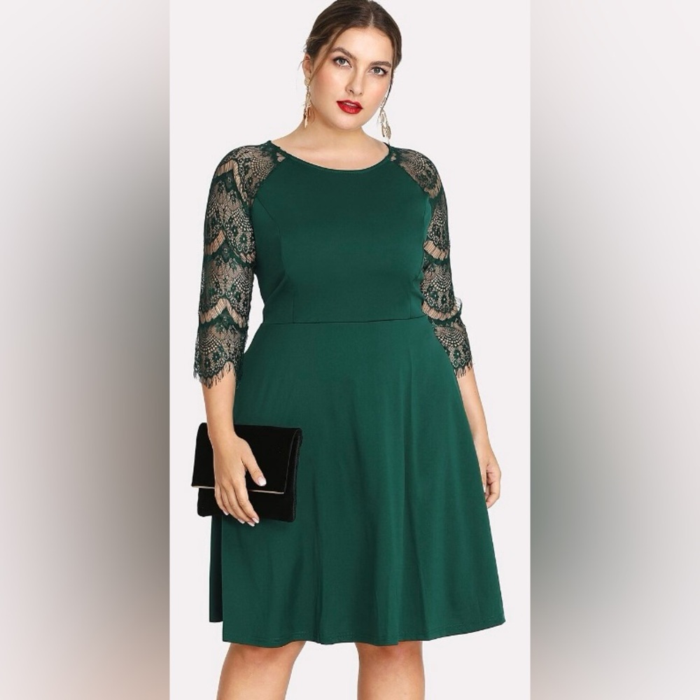 Elegant Green Lace Sleeve Women’s Dress